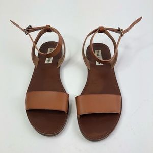 Steve Madden Women’s sandal